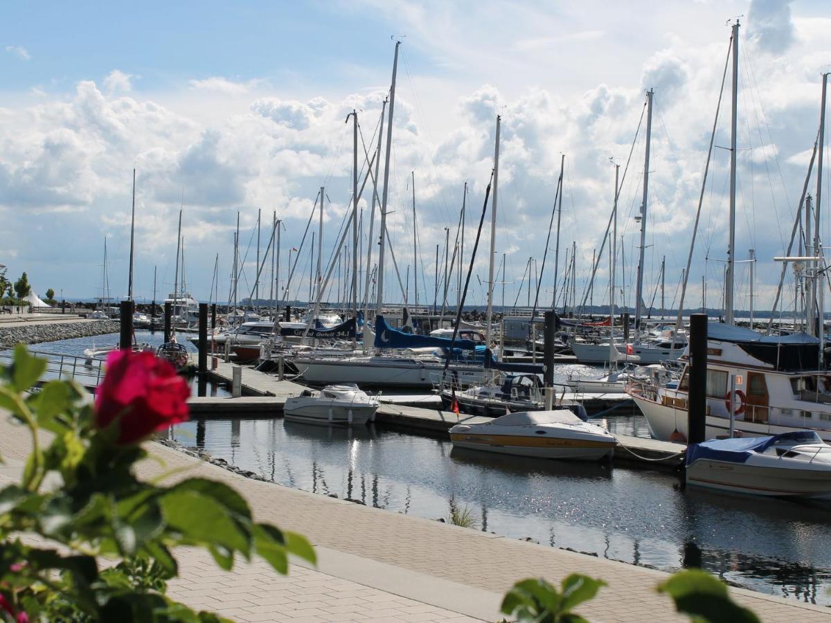 Lovely Apartment Near Sea In Kluetz Exteriör bild